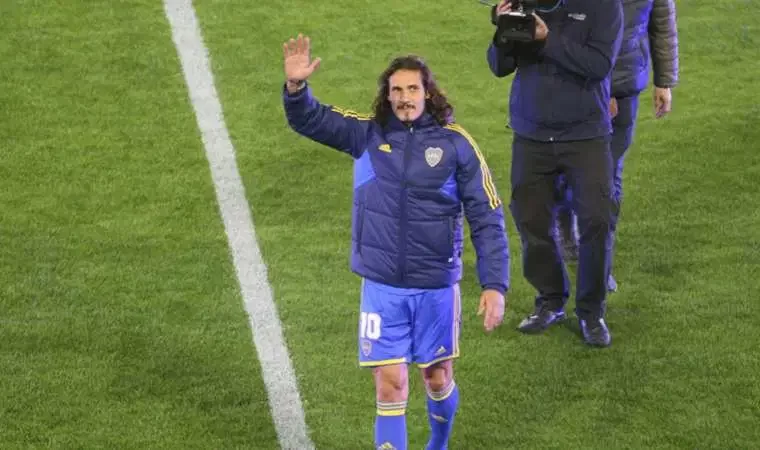 Edinson Cavani kramponlarını asıyor! Resmen açıkladı: "Çok teşekkürler futbol"