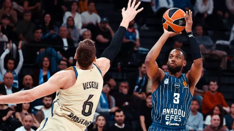 Anadolu Efes Barcelona’yı 74-73 Yenerek EuroLeague’de Zafer Kazandı - Sevdamız Beşiktaş  - Güncel Spor Haberleri