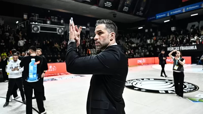 Beşiktaş Ege'de Durdurulamıyor: GAİN Karşıyaka Deplasmanında 10'da 10 Yaptı, Alimpijevic'ten Taraftara Çağrı Geldi - Sevdamız Beşiktaş  - Güncel Spor Haberleri